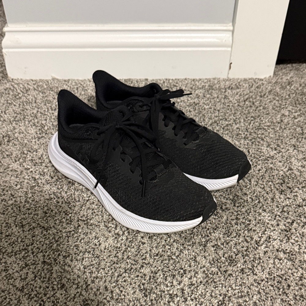 Hoka Solimar Black and White Athletic Shoes size 7